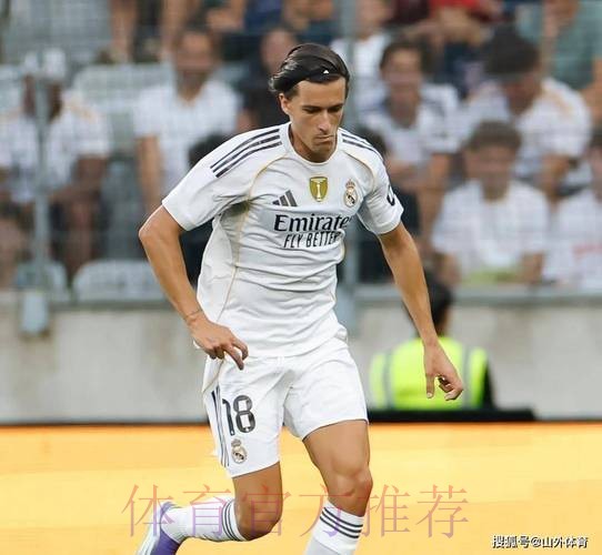 世体:皇马也关注若昂-戈麦斯 球员解约金6000万欧 世体:皇马也关注若昂-戈麦斯 球员解约金6000万欧